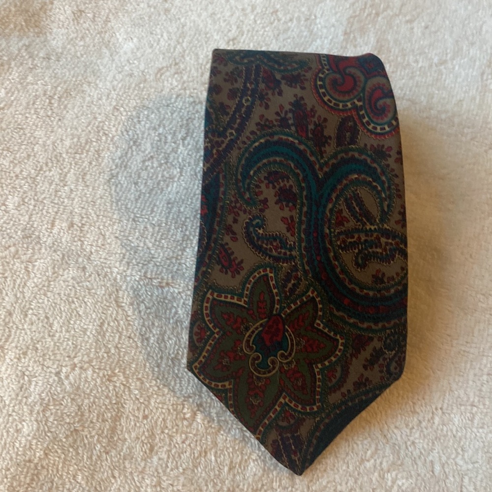 Tie - Picture 3 of 3